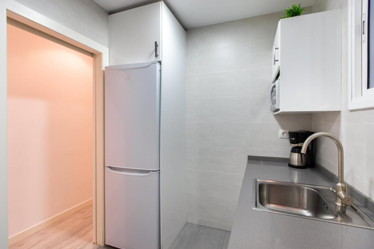 Pere Serafi 2 bedroom apartment Barcelona Eksteriør billede