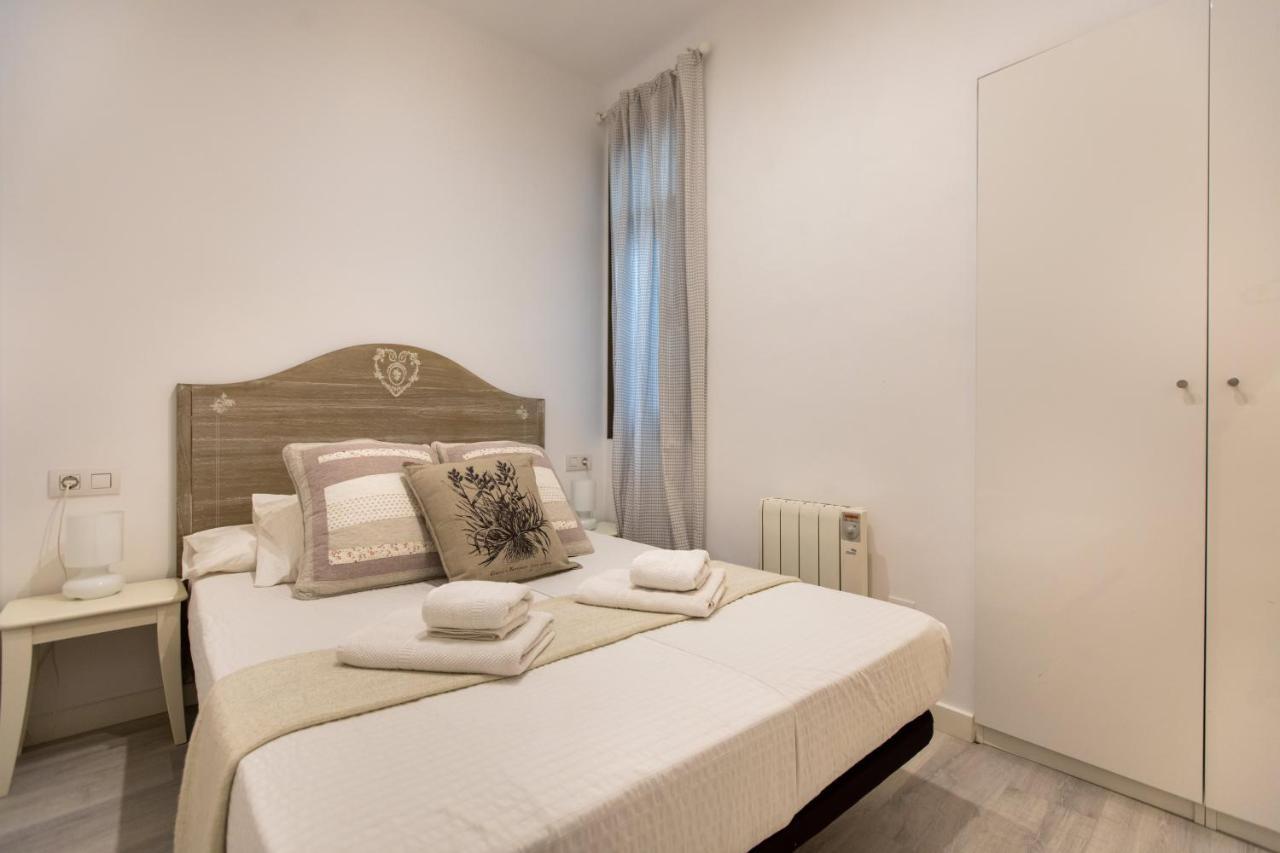 Pere Serafi 2 bedroom apartment Barcelona Eksteriør billede
